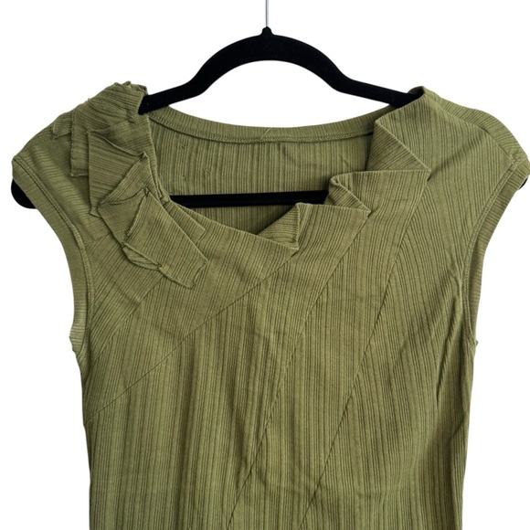 Anthropologie One September Green Asymmetrical Hem Art to Wear Shirt - Picture 3 of 10